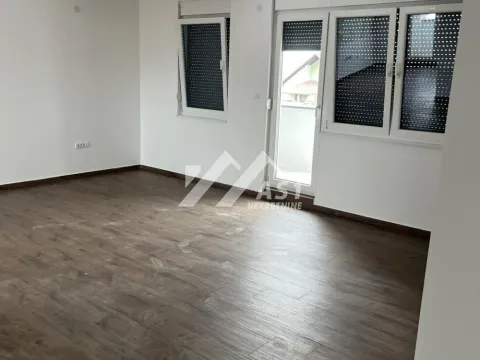 Izdavanje, poslovni prostor, 152m², Veternik, Novi Sad Sve Podlokacije - image 2