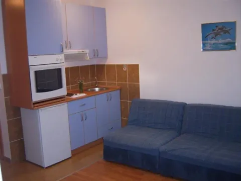 Sale, studio apartment, 40m², Petrovac, Budva - image 2
