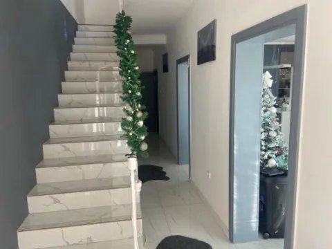 Sale, three bedroom apartment, 151m², Bar, Crna Gora - image 8