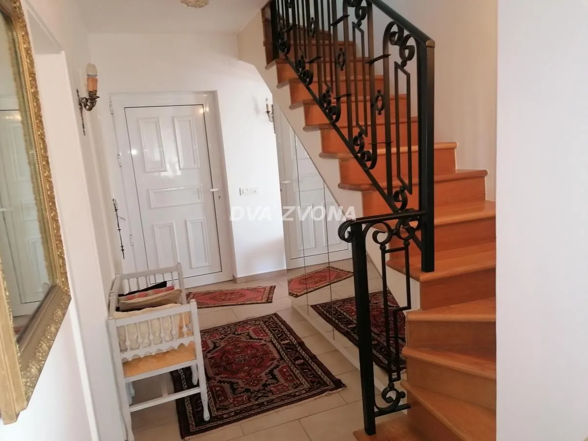 Prodaja, kuća, 274m², Stari Slankamen, Inđija