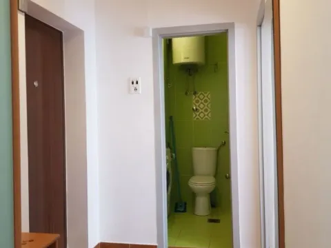 Izdavanje, jednosoban stan, 42m², Preko Morače, Podgorica - image 5