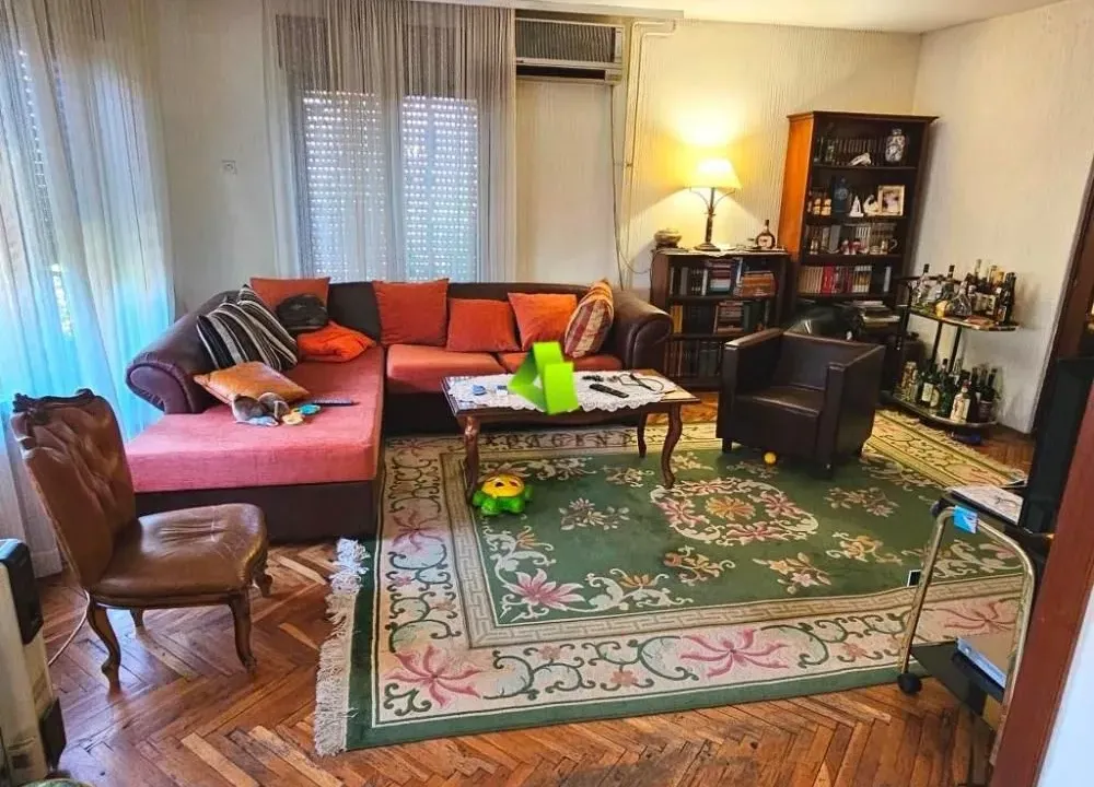 Izdavanje, četvorosoban stan, 180m², Apelovac, Niš