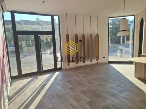 Rent, office space, 114m², Dalmatinska ulica, Podgorica - image 2