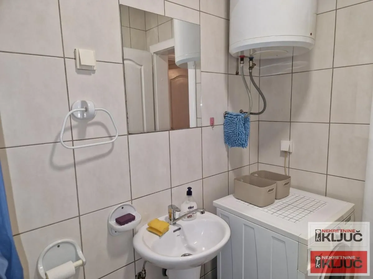 Izdavanje, garsonjera, 25m², Grbavica, Novi Sad Sve Podlokacije