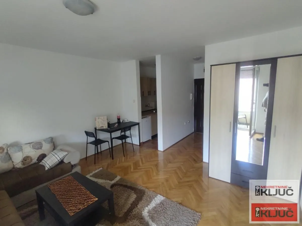 Prodaja, jednosoban stan, 30m², Nova Detelinara, Novi Sad Sve Podlokacije
