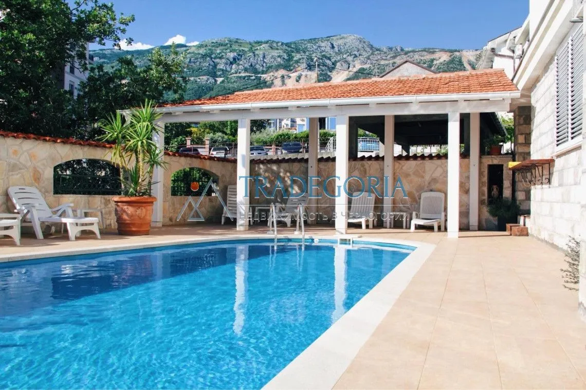 Prodaja, ugostiteljski objekat, 224m², Bečići, Budva