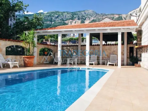 Prodaja, ugostiteljski objekat, 224m², Bečići, Budva - image 16