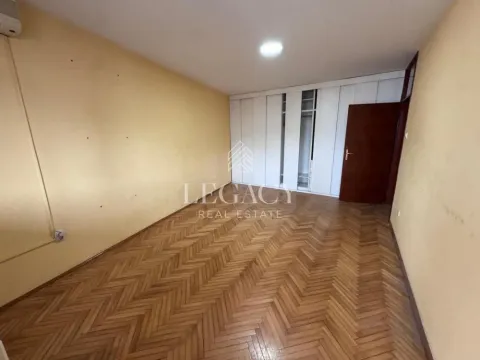Rent, apartment, 160m², Savski Venac, Beograd - image 19