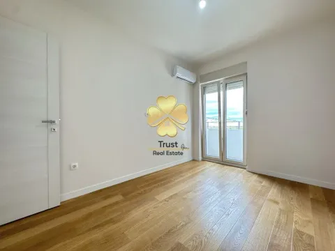 Izdavanje, dvosoban stan, 70m², Central Point, Podgorica - image 12