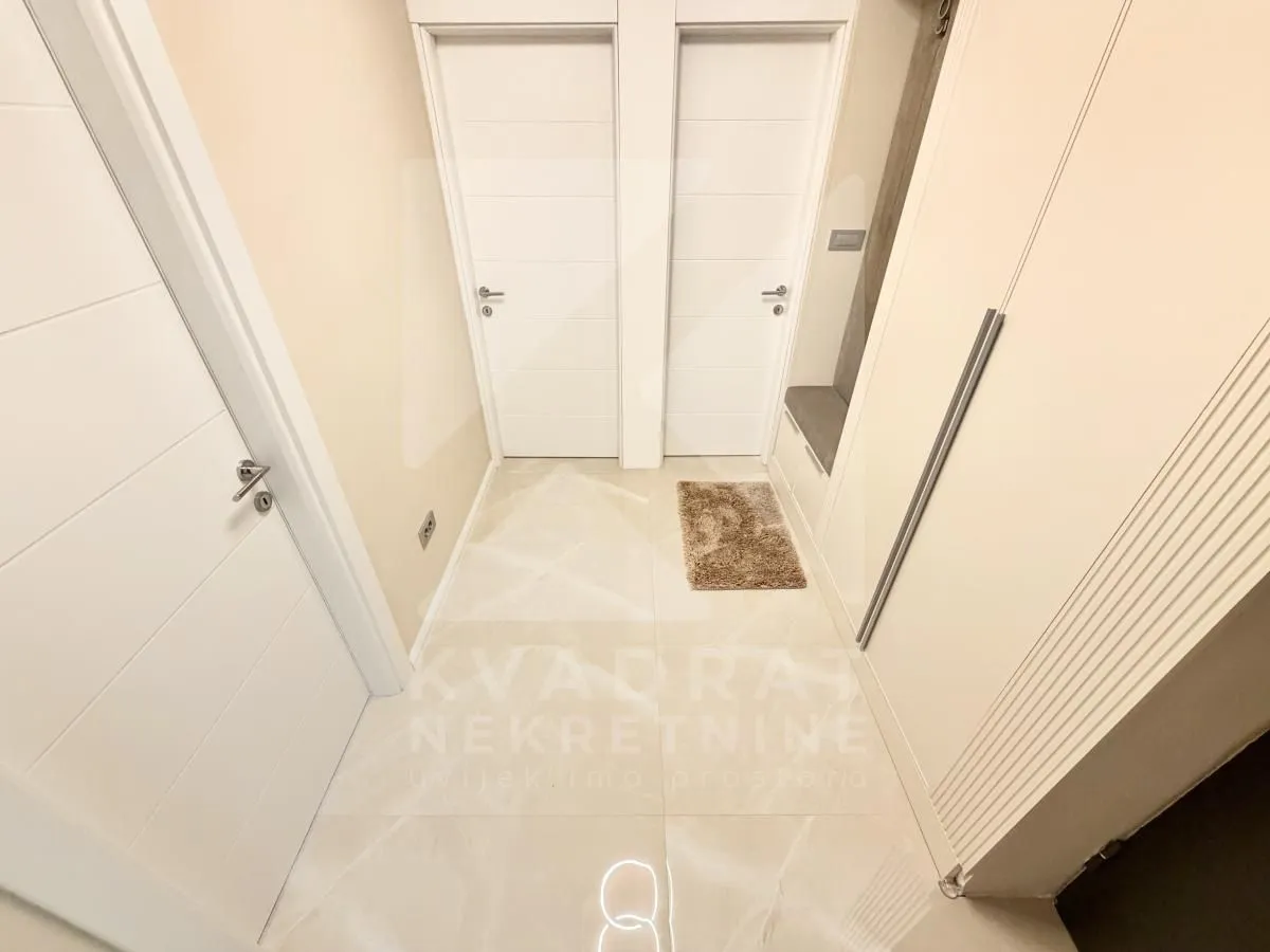 Prodaja, jednosoban stan, 60m², Preko Morače, Podgorica