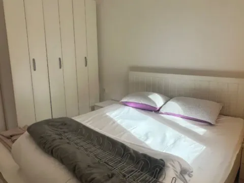 Izdavanje, jednosoban stan, 50m², Kalimanj, Tivat - image 13