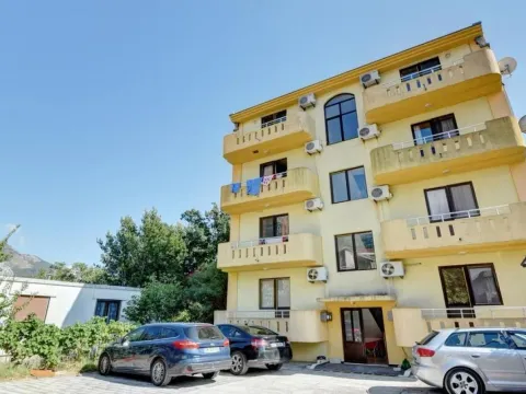 Izdavanje, dvosoban stan, 65m², Sutomore, Bar - image 4