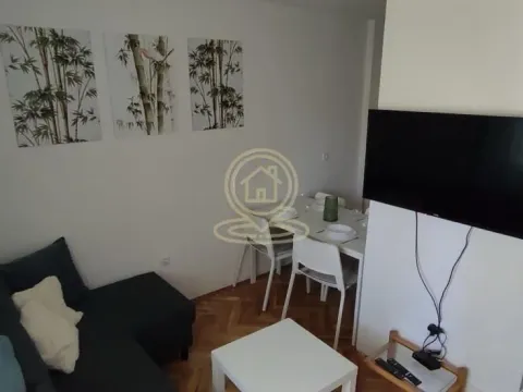 Izdavanje, jednosoban stan, 40m², Bulevar Oslobodjenja, Novi Sad Sve Podlokacije - image 4