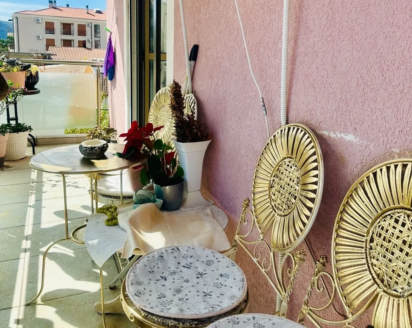 Prodaja, dvosoban stan, 90m², Baošići, Herceg Novi