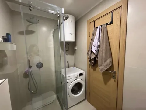 Izdavanje, jednosoban stan, 47m², City Kvart, Podgorica - image 11