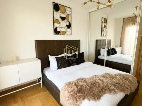 Izdavanje, dvosoban stan, 65m², Podgorica, Crna Gora - image 2