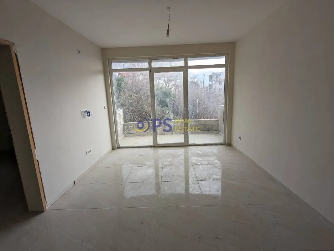 Sale, house, 277m², Bar, Crna Gora