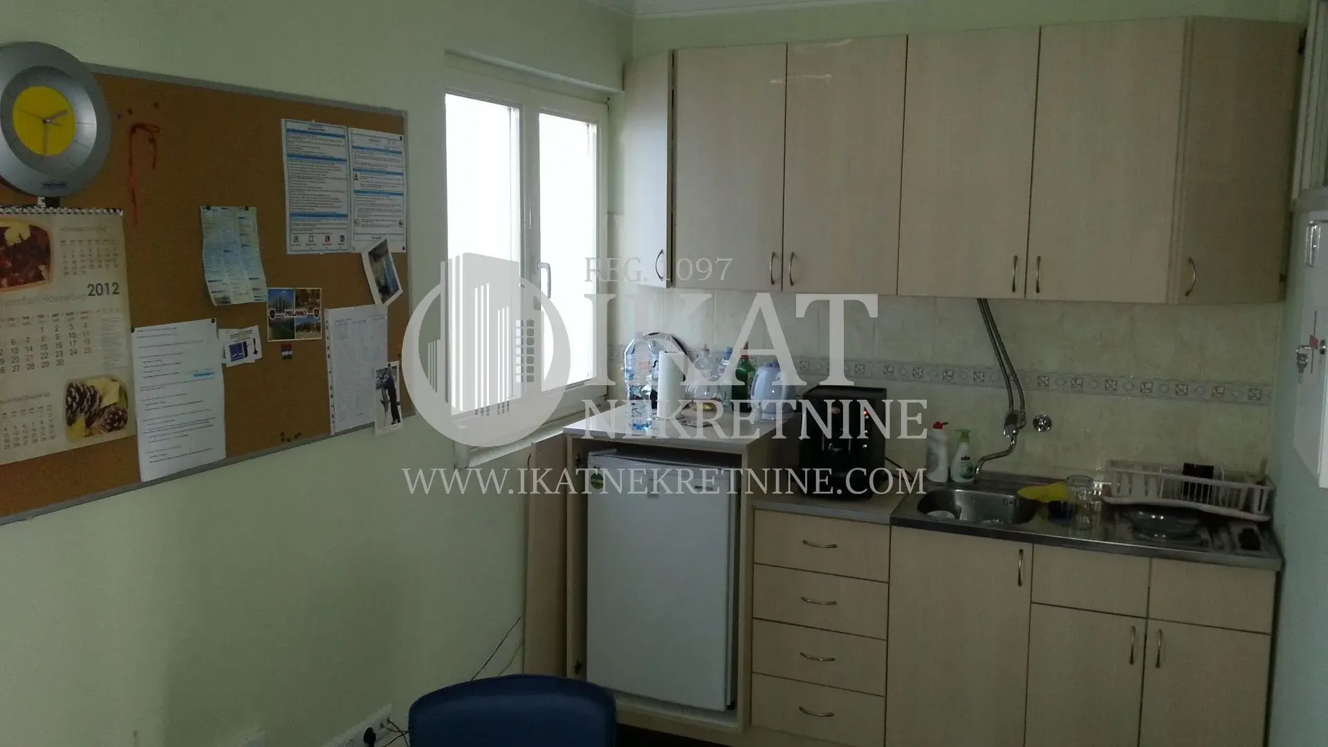 Sale, office space, 370m², Lekino Brdo, Voždovac Sve Podlokacije