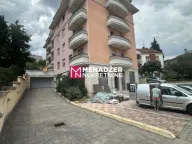 Izdavanje, četvorosoban stan, 130m², Gorica C, Podgorica - image 1