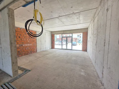 Rent, office space, 100m², Stari Aerodrom, Podgorica - image 7