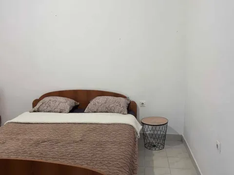 Izdavanje, jednosoban stan, 45m², Zagorič, Podgorica - image 4