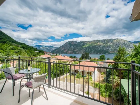 Sale, house, 240m², Stoliv, Kotor - image 3