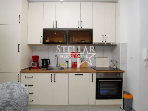 Rent, two bedroom apartment, 64m², 1 maj, Podgorica - image 4
