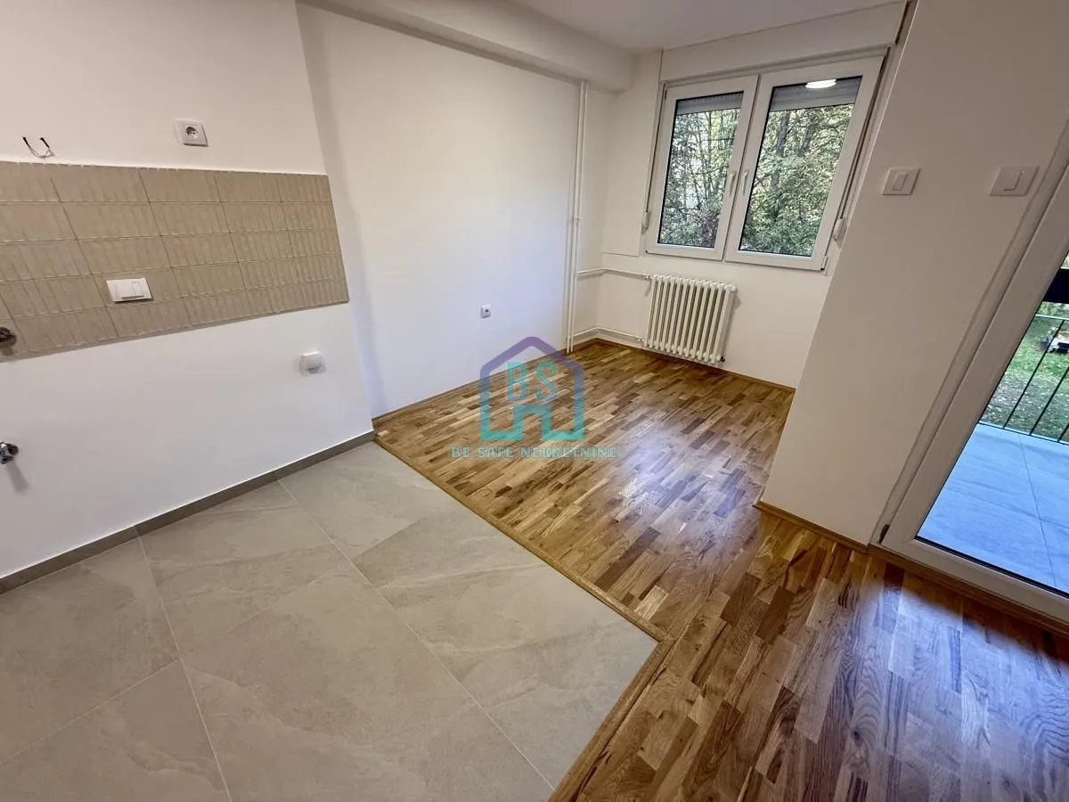 Prodaja, trosoban stan, 69m², Novo naselje, Novi Sad