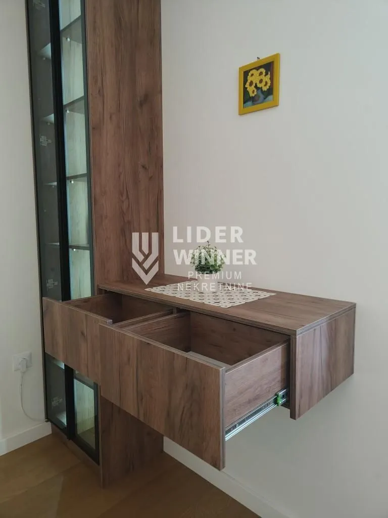 Izdavanje, dvosoban stan, 52m², Autokomanda, Voždovac Sve Podlokacije