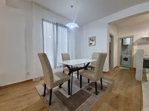 Rent, one bedroom apartment, 59m², Bečići, Budva - image 10