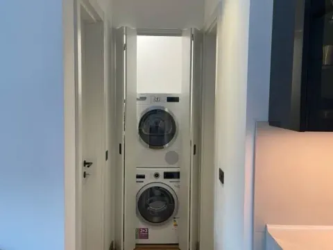 Izdavanje, trosoban stan, 80m², Stari Grad, Beograd - image 9