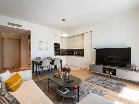 Prodaja, dvosoban stan, 89m², Porto Montenegro, Tivat - image 8