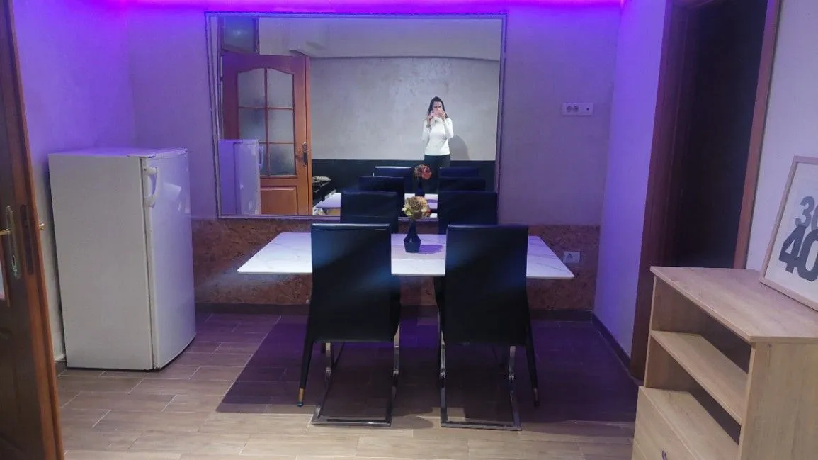 Izdavanje, dvosoban stan, 60m², Kod Big Fashion-a, Podgorica