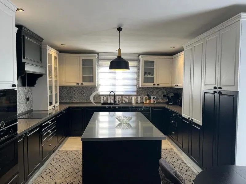 Prodaja, kuća, 370m², Zeta, Podgorica