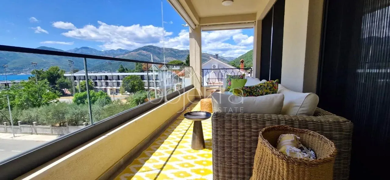 Rent, apartment, 90m², Tivat, Crna Gora
