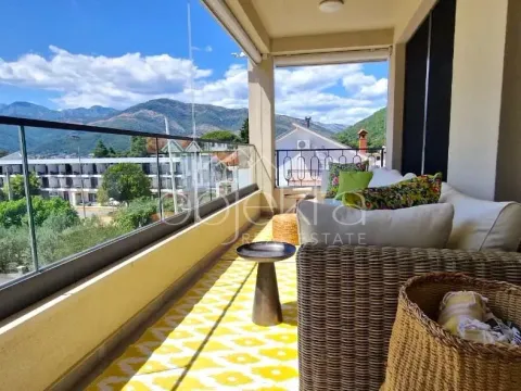 Izdavanje, stan, 90m², Tivat, Crna Gora - image 2