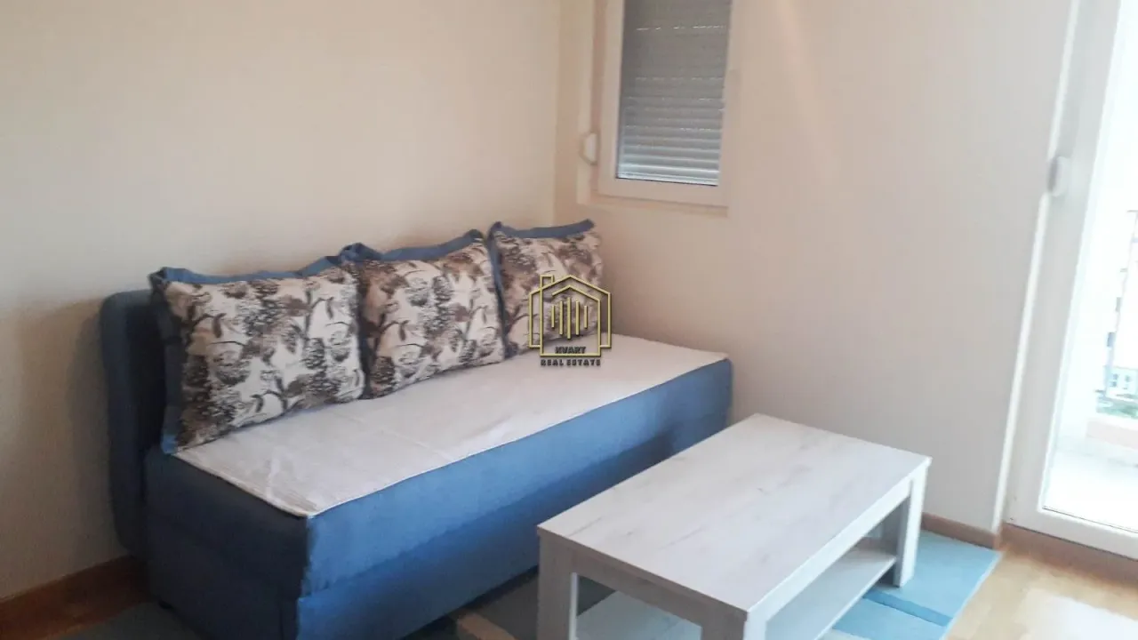 Izdavanje, jednosoban stan, 42m², Stari Aerodrom, Podgorica