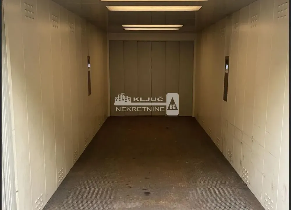 Sale, parking/garage, 12m², Neimar, Vračar Sve Podlokacije