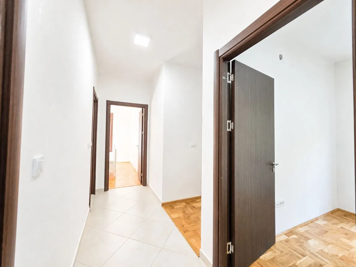 Sale, two bedroom apartment, 58m², Bečići, Budva