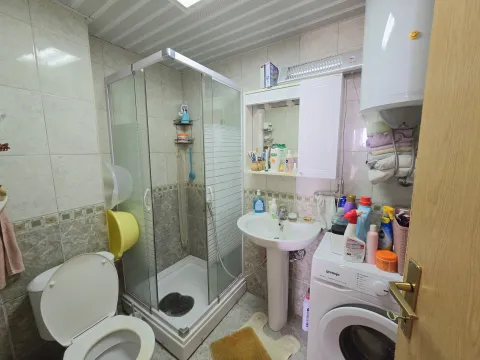 Prodaja, jednosoban stan, 39m², Lazi, Budva - image 8