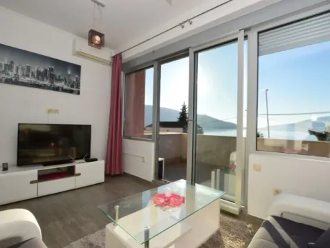 Izdavanje, dvosoban stan, 70m², Kumbor, Herceg Novi - image 7