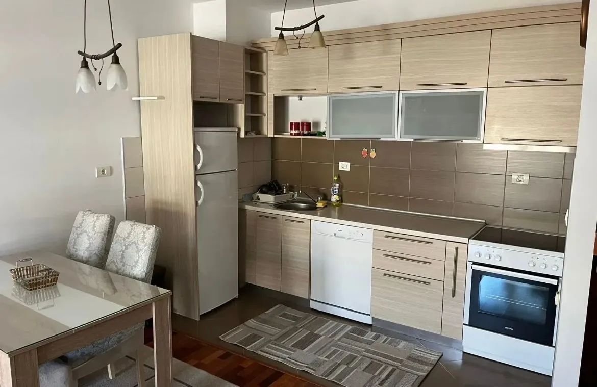 Izdavanje, jednosoban stan, 57m², City Kvart, Podgorica