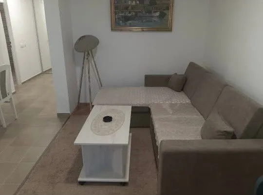 Izdavanje, jednosoban stan, 45m², Igalo, Herceg Novi