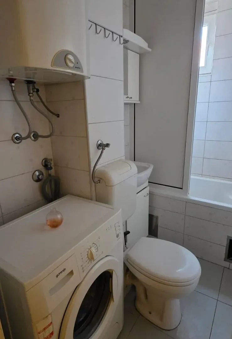 Prodaja, garsonjera, 30m², Gintaš, Podgorica