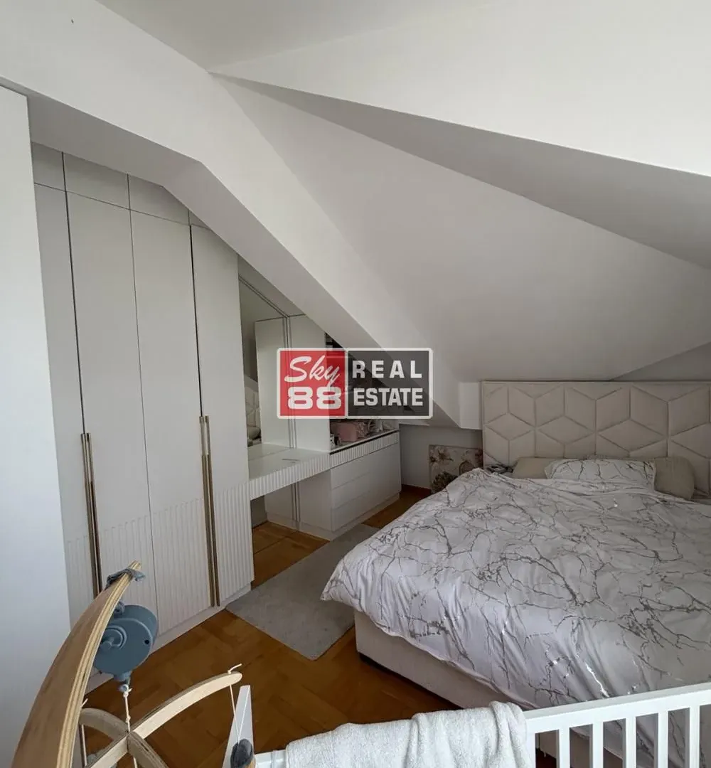 Sale, apartment, 140m², Savski Venac, Beograd