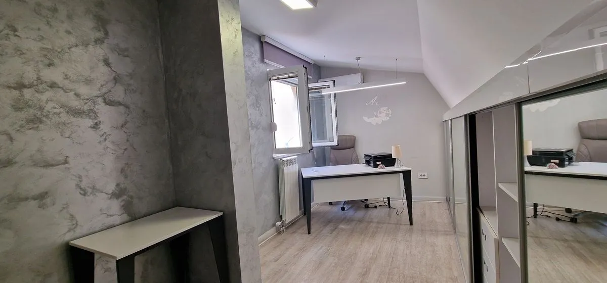 Prodaja, stan, 118m², Đeram Pijaca, Beograd