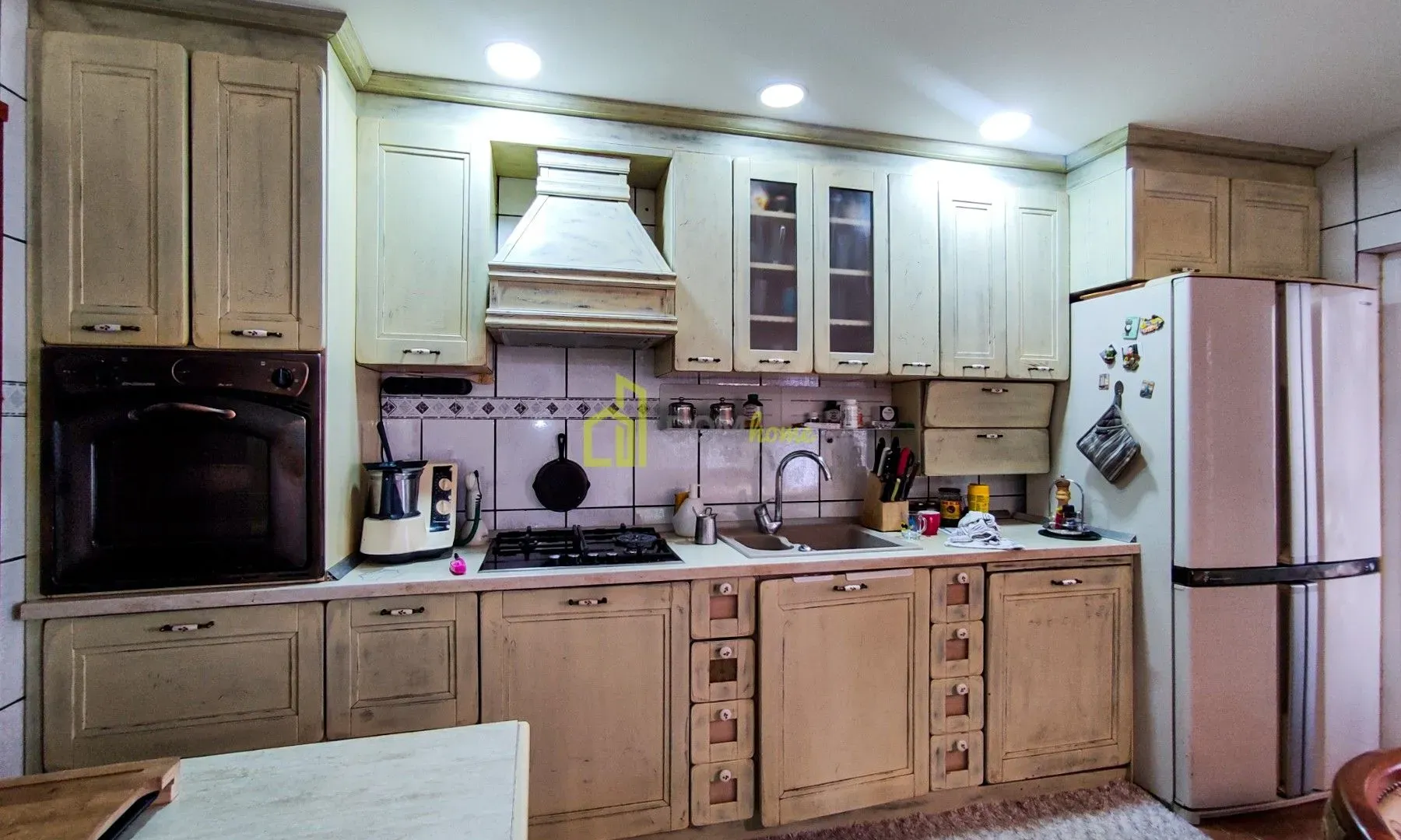 Sale, house, 405m², Stari Aerodrom, Podgorica