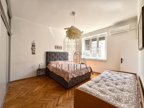 Rent, one bedroom apartment, 70m², Centar, Podgorica - image 9