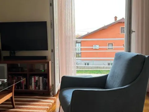 Izdavanje, trosoban stan, 88m², Dajbabe, Podgorica - image 2