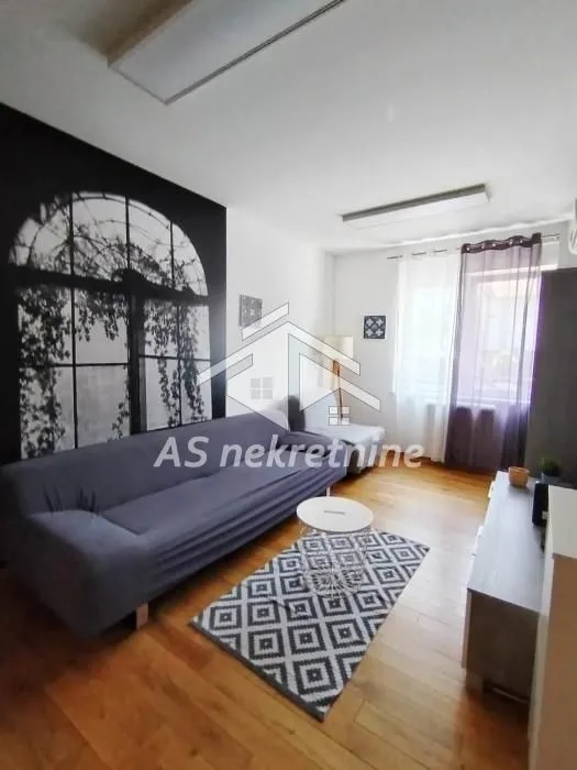 Sale, apartment, 34m², Zemun Cara Dušana, Zemun Sve Podlokacije